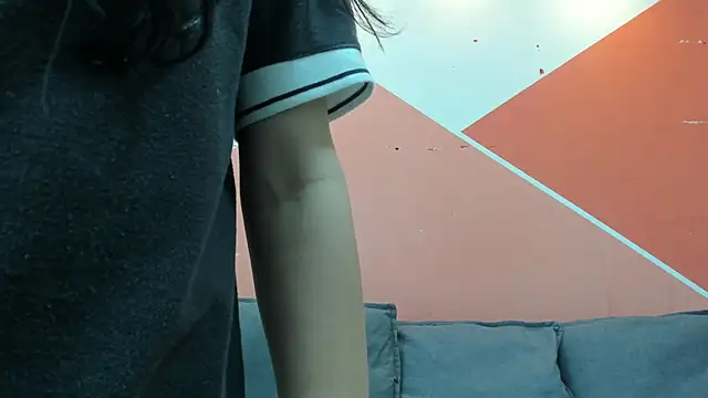 Snapshot of Mhelanny2 chatting on September 27, 2025, 5:52 pm Mhelanny2 online show from September 27, 2025, 5:52 pm