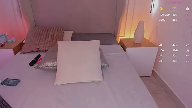 Snapshot of luisah_ chatting on October 27, 2025, 8:10 pm luisah online show from October 27, 2025, 8:10 pm