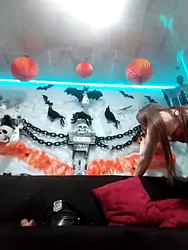 Snapshot of latintransbigcum chatting on October 10, 2025, 2:51 pm latintransbigcum online show from October 10, 2025, 2:51 pm