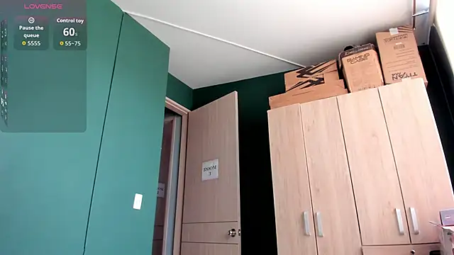 Snapshot of StefanyMiler chatting on October 31, 2025, 6:26 pm StefanyMiler online show from October 31, 2025, 6:26 pm