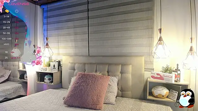 Snapshot of cristal__hot_1 chatting on October 26, 2025, 5:08 am cristal  hot 1 online show from October 26, 2025, 5:08 am