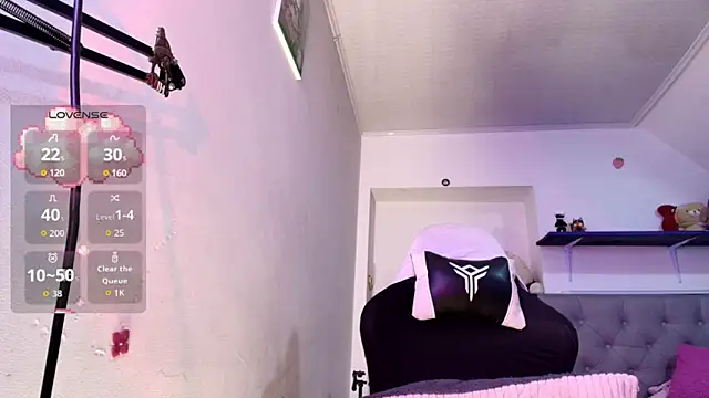 Snapshot of Persia_09 chatting on October 30, 2025, 11:56 pm Persia 09 online show from October 30, 2025, 11:56 pm