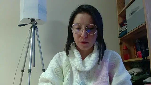 Sophi Cute online show from February 3, 2025, 2:34 pm