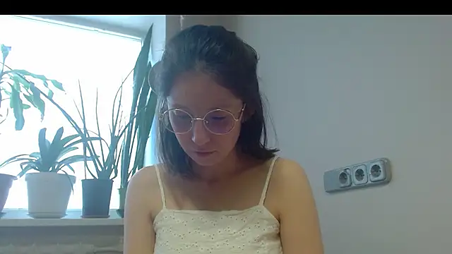 Sophi Cute online show from March 15, 2025, 3:37 pm