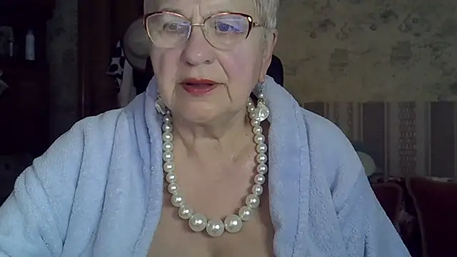SweetCherry27 online show from June 2, 2026, 5:02 pm