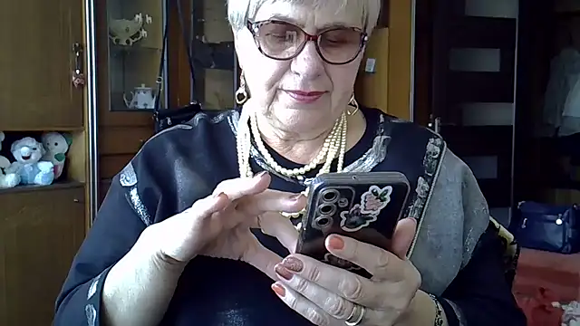 SweetCherry27 online show from March 9, 2025, 11:36 am