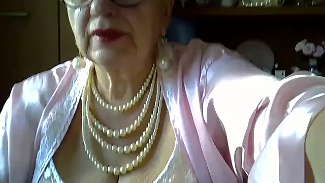 SweetCherry27 online show from September 20, 2025, 6:07 am