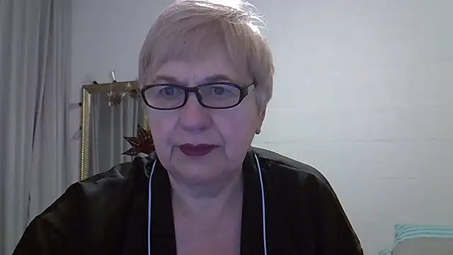 Snapshot of SweetCherry27 chatting on February 9, 2026, 4:54 am SweetCherry27 online show from February 9, 2026, 4:54 am