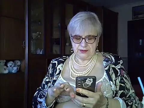 SweetCherry27 online show from February 26, 2025, 5:13 am