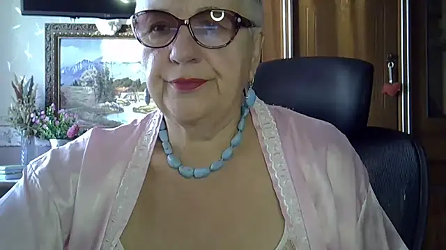 SweetCherry27 online show from September 14, 2025, 4:46 am