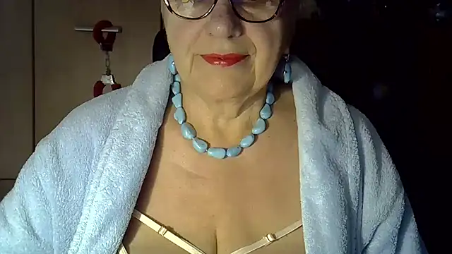 SweetCherry27 online show from September 26, 2025, 4:08 am