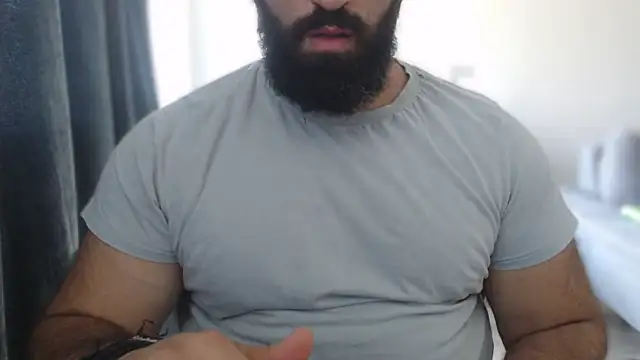 hugemachohandsome online show from September 23, 2025, 7:37 am