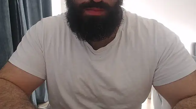 hugemachohandsome online show from March 7, 2025, 2:34 pm