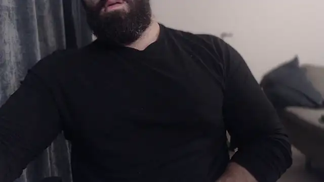 hugemachohandsome online show from September 18, 2025, 9:51 pm