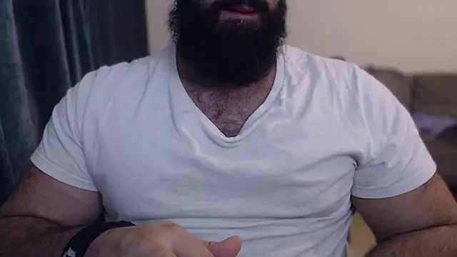 hugemachohandsome online show from November 18, 2025, 10:13 pm