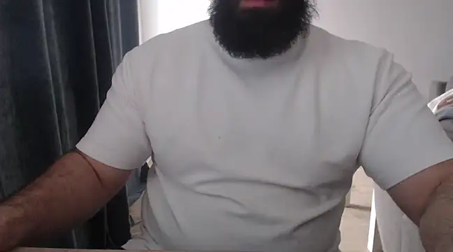 hugemachohandsome online show from March 14, 2025, 3:03 pm