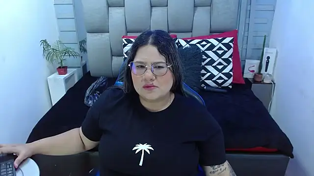 evelin zaens online show from March 19, 2026, 6:02 am