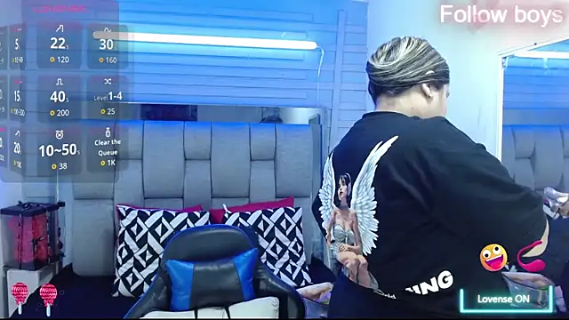 Snapshot of evelin_zaens chatting on October 13, 2025, 5:20 am evelin zaens online show from October 13, 2025, 5:20 am