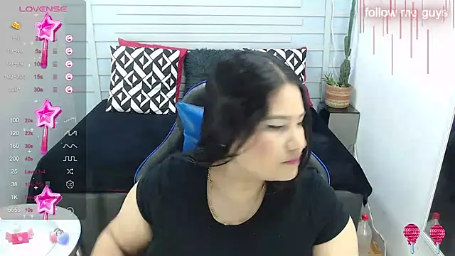 Snapshot of evelin_zaens chatting on March 7, 2025, 4:13 am evelin zaens online show from March 7, 2025, 4:13 am