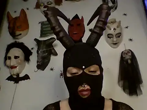 FeticheMacabre online show from December 8, 2024, 2:14 am