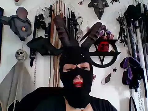 FeticheMacabre online show from April 25, 2026, 4:15 pm