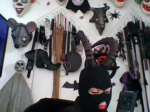 FeticheMacabre online show from June 27, 2026, 4:24 pm