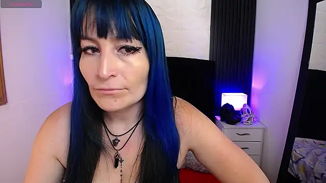 alicia moom online show from February 11, 2025, 7:48 pm