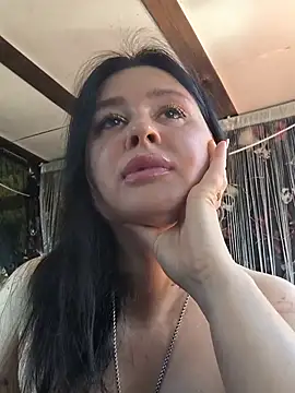 KikiXRed online show from July 20, 2026, 8:54 am