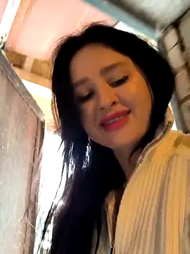 Snapshot of KikiXRed chatting on February 25, 2026, 6:46 am KikiXRed online show from February 25, 2026, 6:46 am