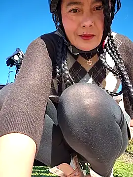 Snapshot of bellapaty chatting on December 3, 2025, 9:53 am bellapaty online show from December 3, 2025, 9:53 am