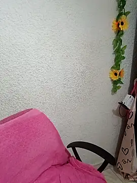 Alice bloom  online show from September 19, 2025, 11:20 pm