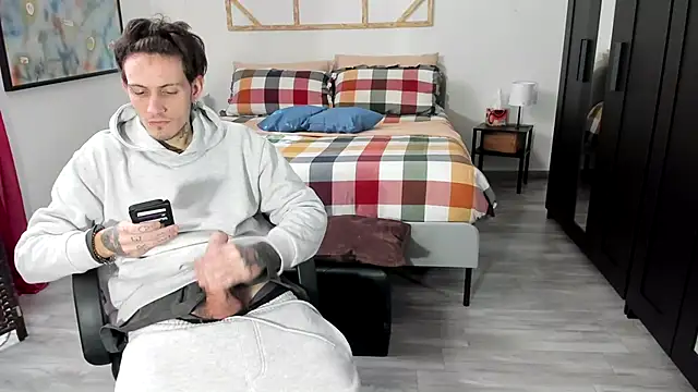 xxxciro13xxx online show from February 5, 2025, 10:08 am