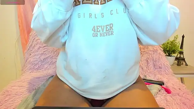 iisabella gonzalez online show from December 18, 2025, 4:50 am