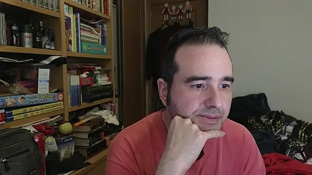 curiosillo83 online show from April 18, 2026, 5:04 pm