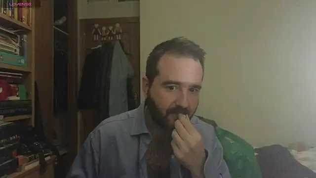 curiosillo83 online show from March 1, 2025, 2:48 am