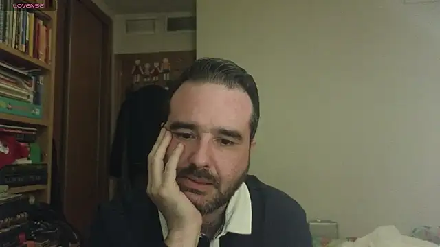 curiosillo83 online show from March 14, 2025, 8:06 pm