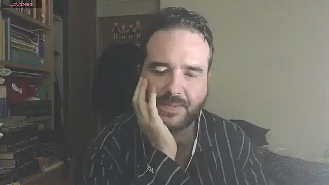 curiosillo83 online show from March 22, 2025, 2:59 am