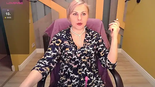 Candy Long online show from January 27, 2025, 6:30 am