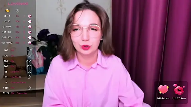 KindHazelHere  online show from March 9, 2025, 4:00 pm