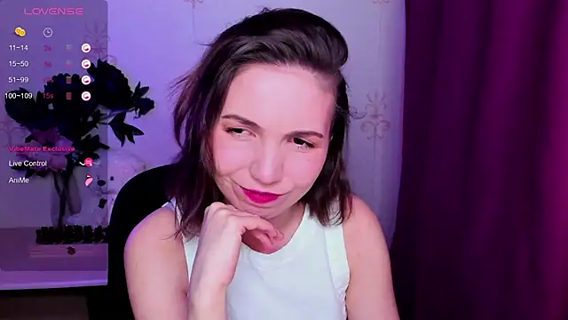 KindHazelHere  online show from March 6, 2026, 11:11 pm