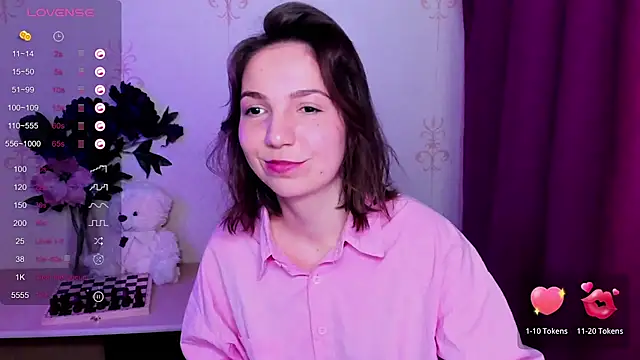 KindHazelHere  online show from March 31, 2026, 6:15 am