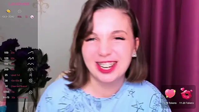 KindHazelHere  online show from March 7, 2025, 10:43 pm