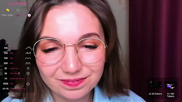 KindHazelHere  online show from March 11, 2025, 1:26 am