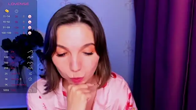 KindHazelHere  online show from January 11, 2026, 8:10 am