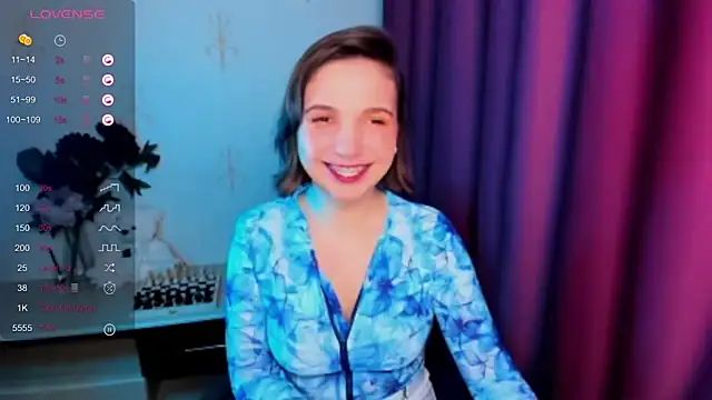 KindHazelHere  online show from December 3, 2025, 12:23 am