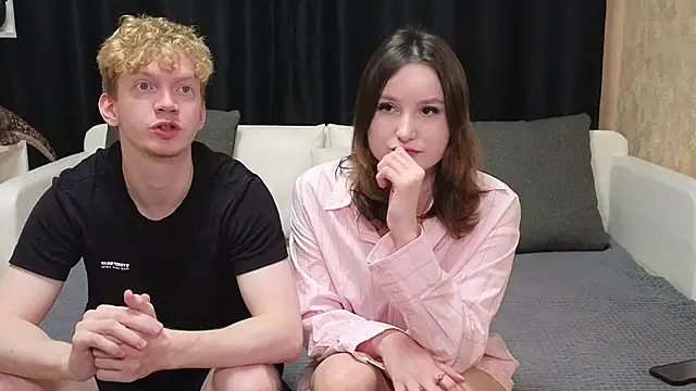 Snapshot of loossers chatting on October 5, 2025, 10:50 am loossers online show from October 5, 2025, 10:50 am