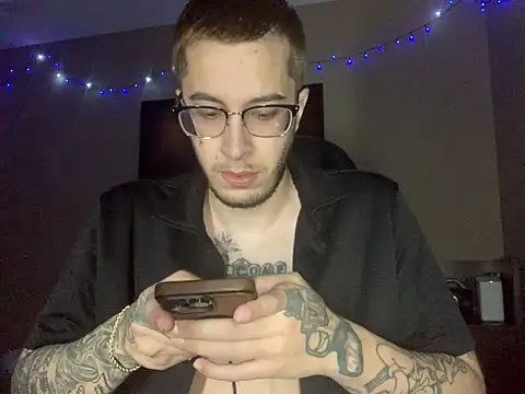 Bwcjoshbanks online show from July 21, 2026, 4:14 am