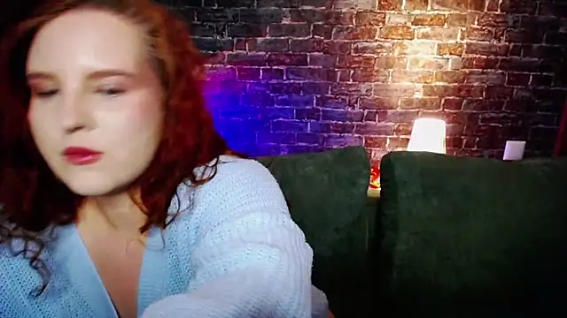 FlowerOfFreedom  online show from December 21, 2025, 2:30 pm