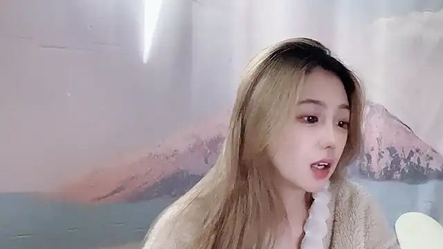 Snapshot of Eden-top chatting on December 26, 2024, 1:51 am Eden-top online show from December 26, 2024, 1:51 am