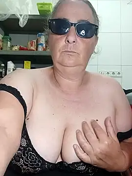 eroticjessitop online show from May 10, 2026, 5:59 pm